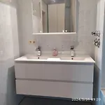 Quiet Peaceful 2br With Parking In Kirchberg * Lucembursko