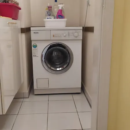 Apartment Quiet Peaceful 2br With Parking In Kirchberg