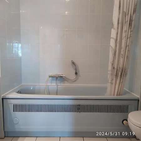 Quiet Peaceful 2br With Parking In Kirchberg Apartment *