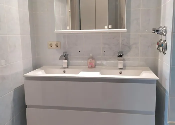 Quiet Peaceful 2br With Parking In Kirchberg * Luxembourg