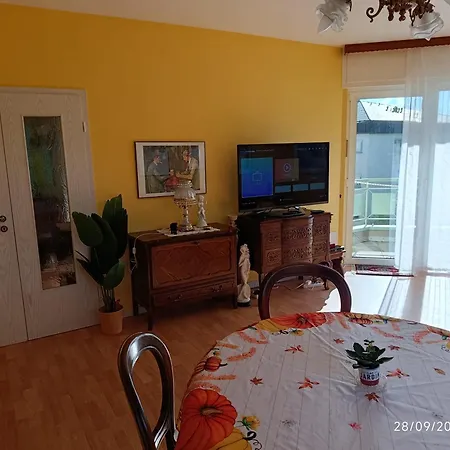 Quiet Peaceful 2br With Parking In Kirchberg *