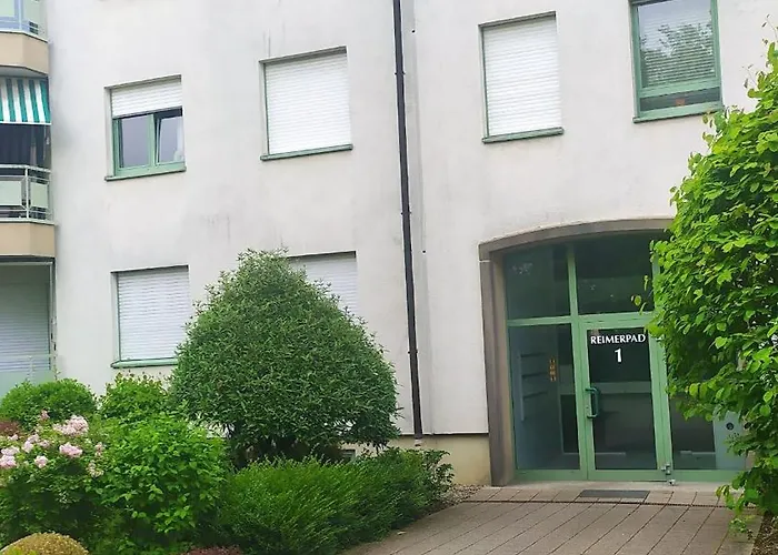 Quiet Peaceful 2br With Parking In Kirchberg